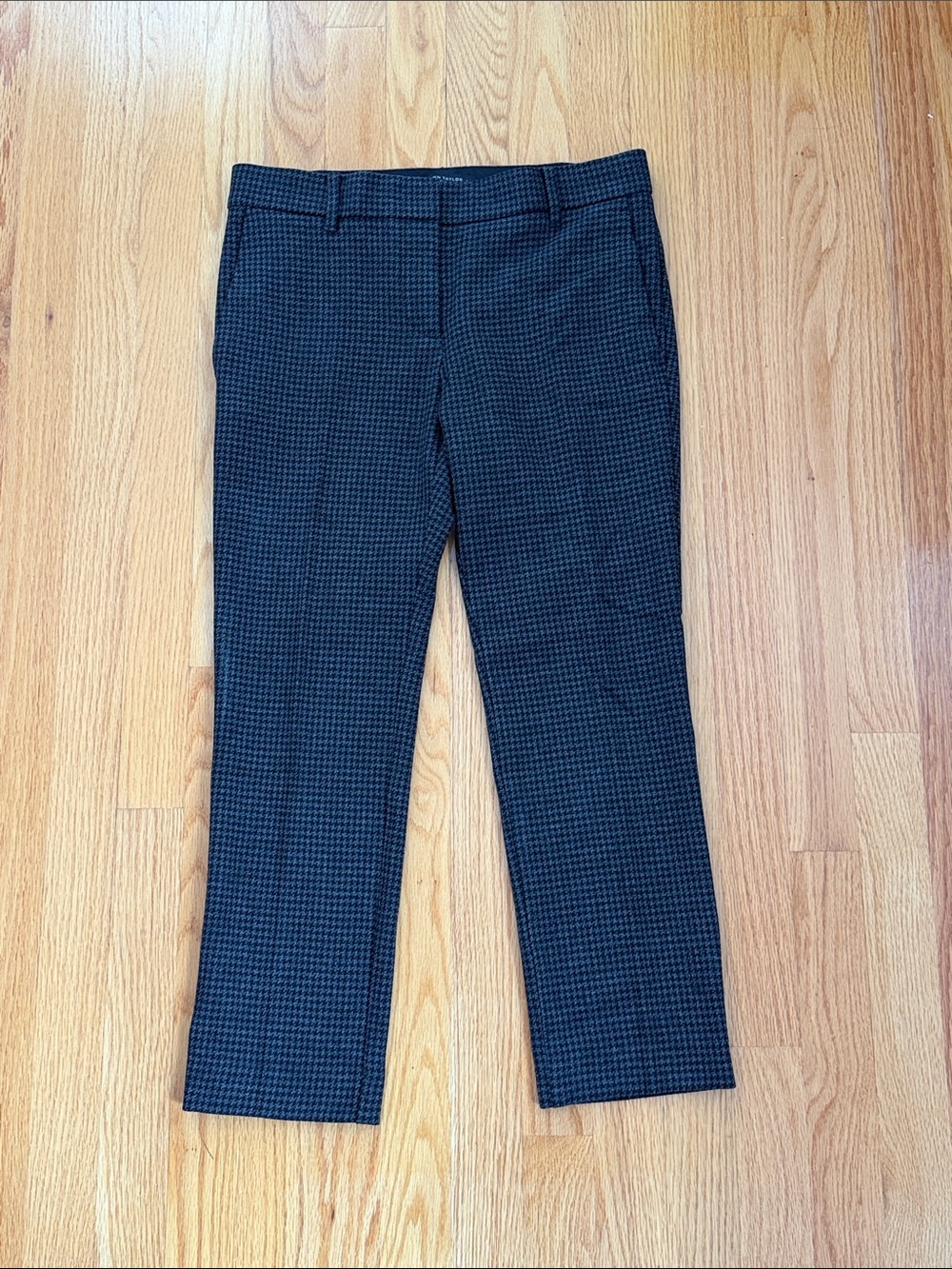 Ann Taylor Ankle Pants in Houndtooths